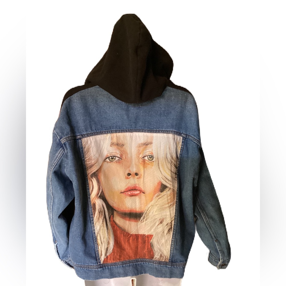 ZARA limited edition denim jacket. S